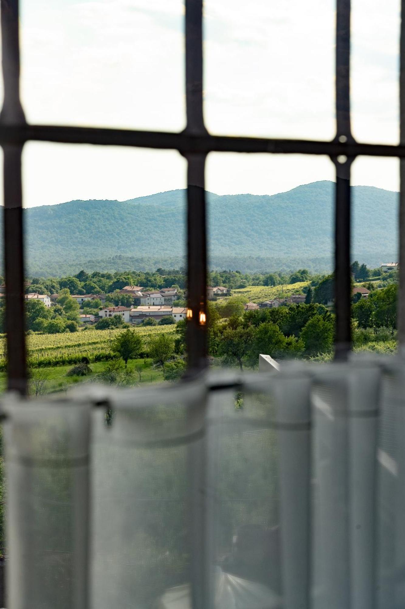 منزل الضيف Tomaj  في Skerlj Wine Estate المظهر الخارجي الصورة